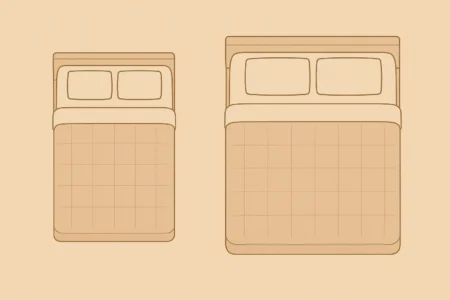 Ilustração minimalista top-down comparando tamanhos de camas: qual cama é maior king ou queen, mostrando uma cama queen levemente menor ao lado de uma king.